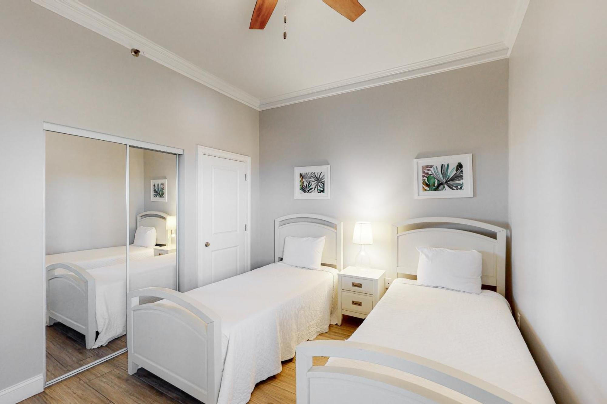 Tops'L Summit IV Destin Rom bilde